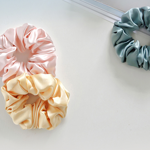 Scrunchies de seda com laço puro e colorido